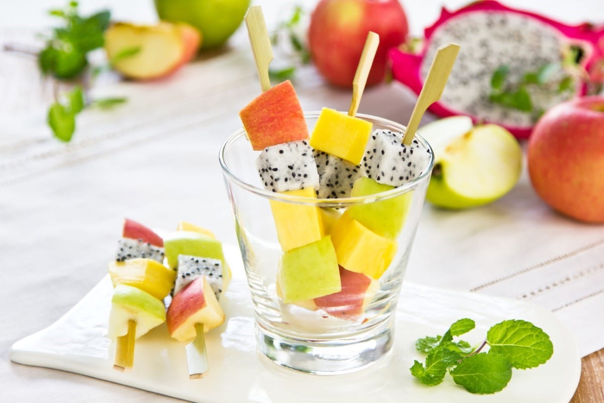 brochettes de fruits exotiques